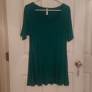 LuLaRoe Perfect Tee M